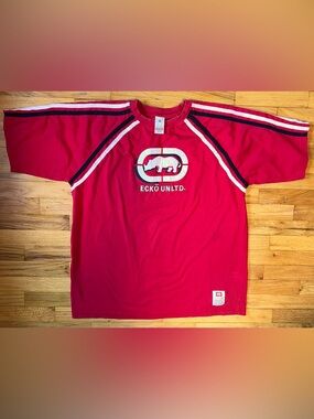 00’s Streetwear Oversized Ecko Unlimited Red Tee with White Rhino Label Men’s XL